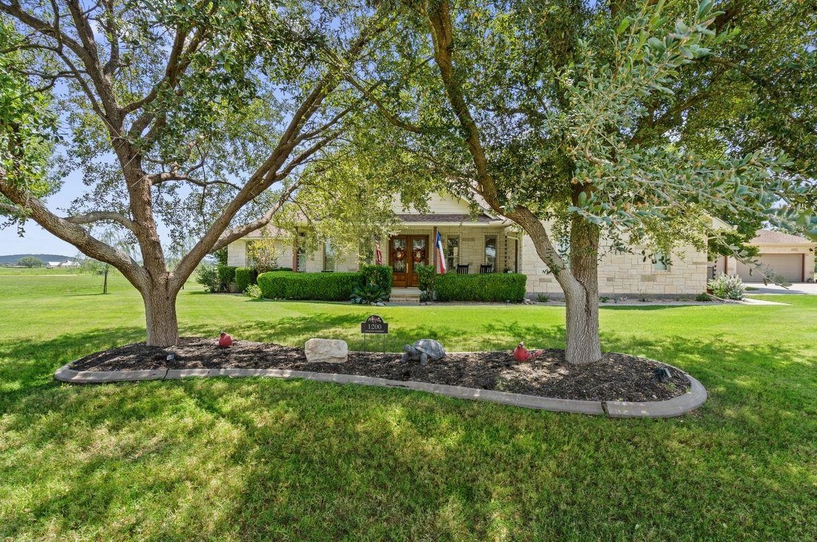 1200 Legends Pkwy, Lakeside Heights, TX 78639