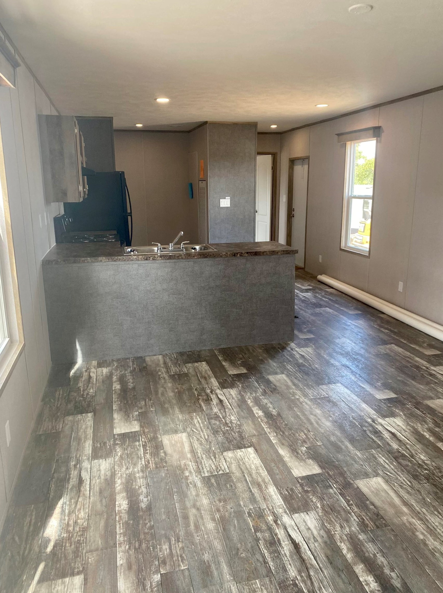 906 Odessa St, Lakeside Heights, TX 78639