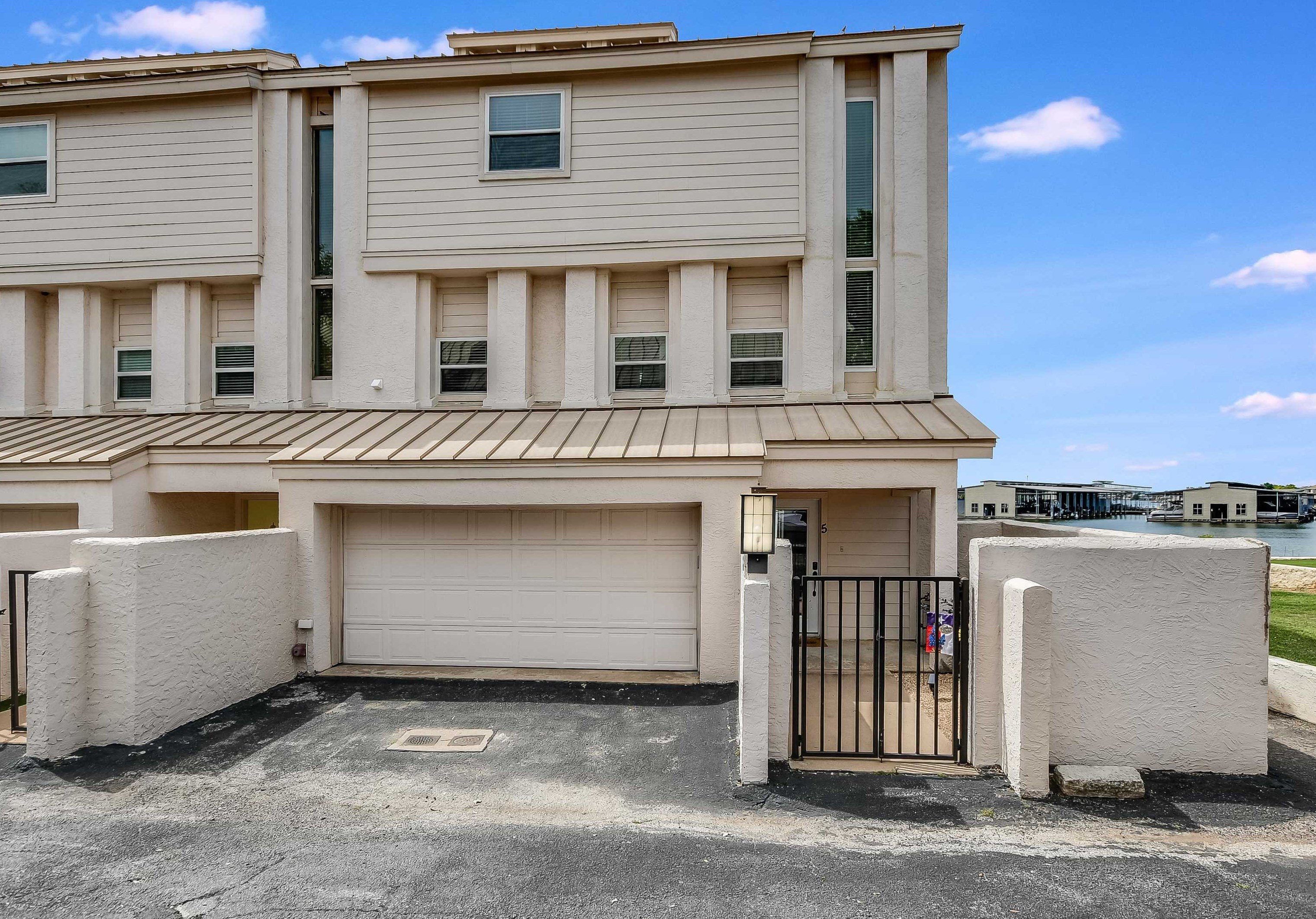 612 Port #5, Los Indios, TX 78567