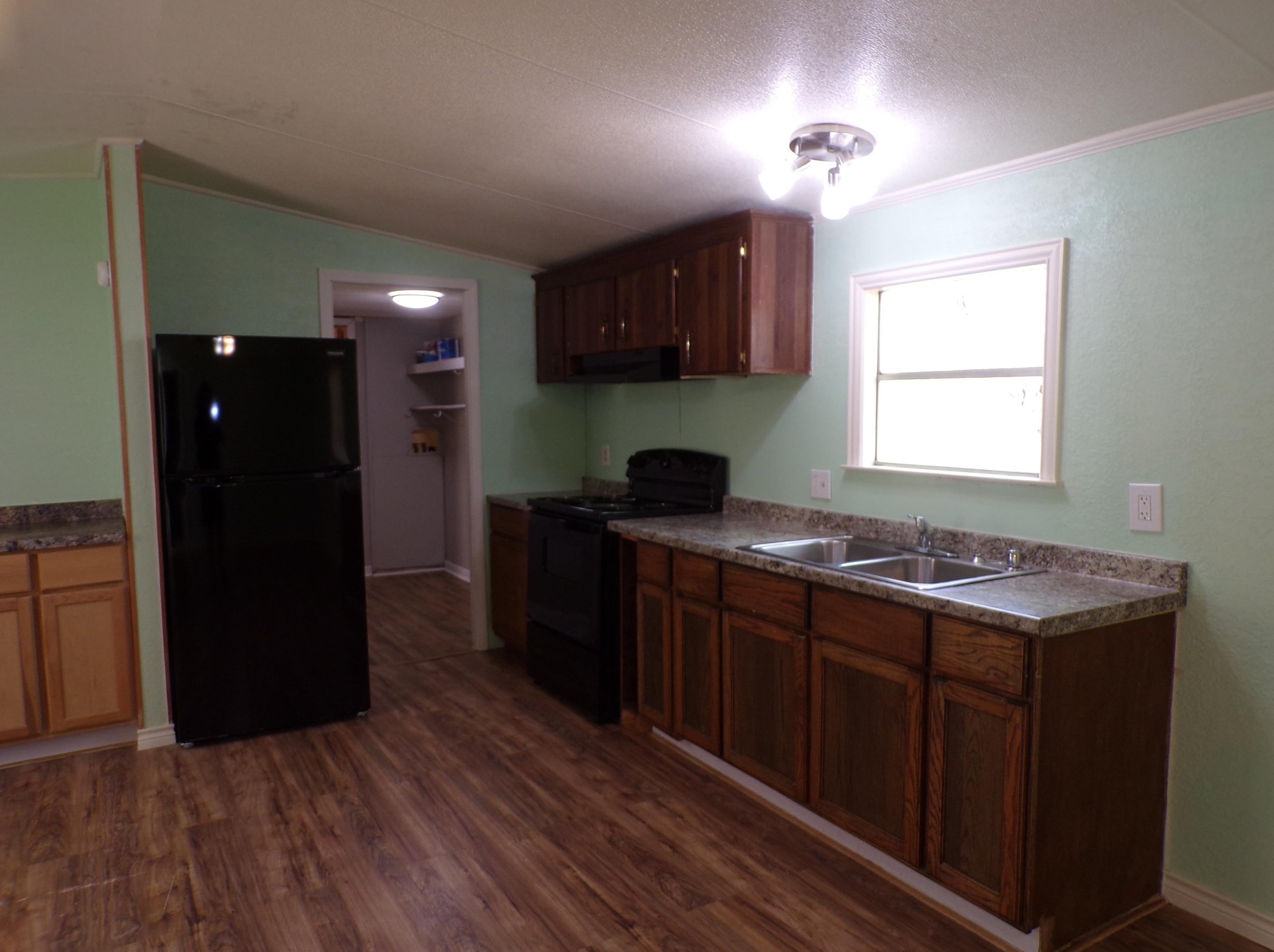919 Austin, Lakeside Heights, TX 78639