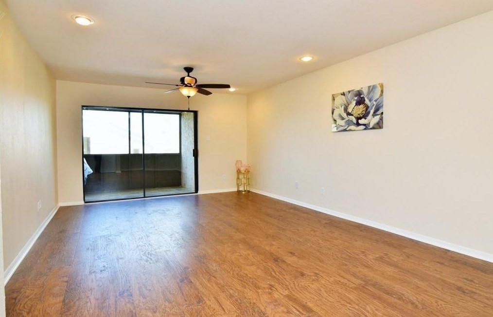 3025 Walnut Bend Ln Apt 31, Houston, TX 77042
