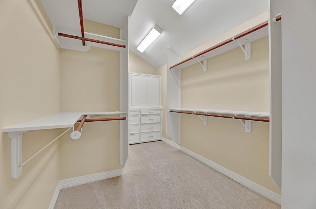 14102 Indian Wl Dr, Houston TX  77069-1315 exterior