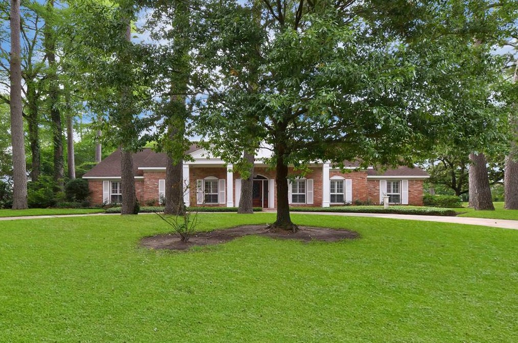 14102 Indian Wl Dr, Houston TX  77069-1315 exterior