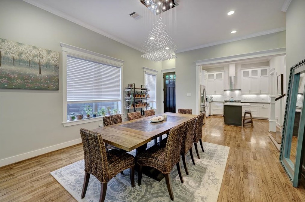 823 25 St, Houston TX  77008-2502 exterior