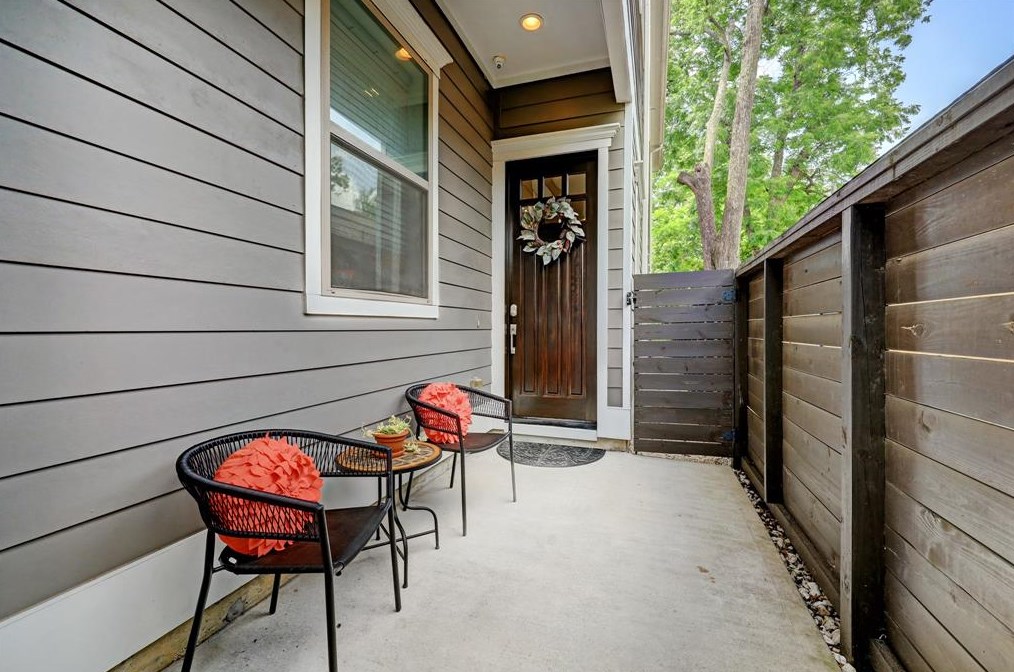 823 25th St, Houston, TX 77009-1716