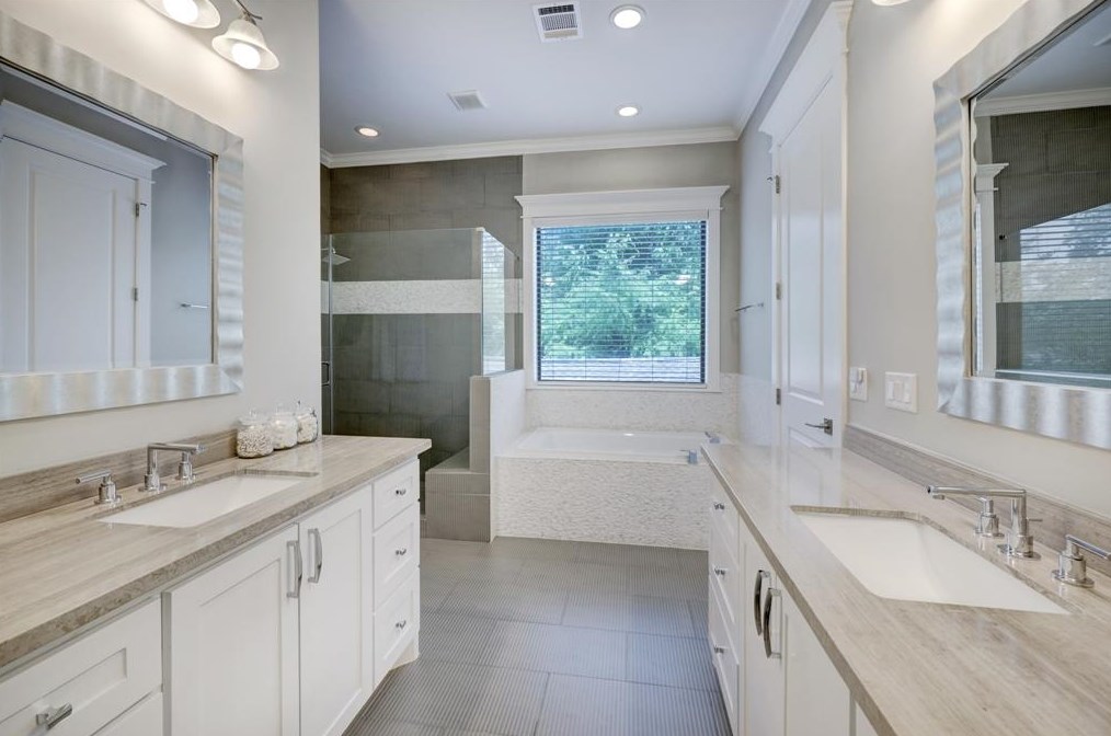 823 25 St, Houston TX  77008-2502 exterior