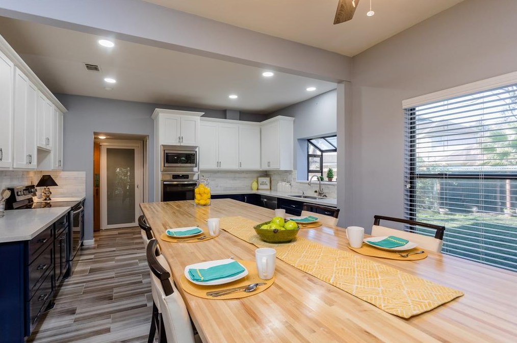 8310 Fawn Terrace Dr, Houston, TX 77071-3654