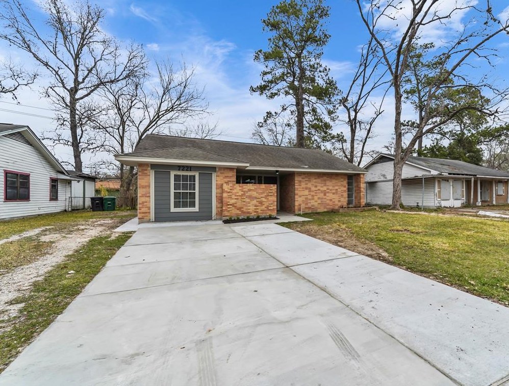 7221 Gleason Rd, Houston, TX 77016-2710