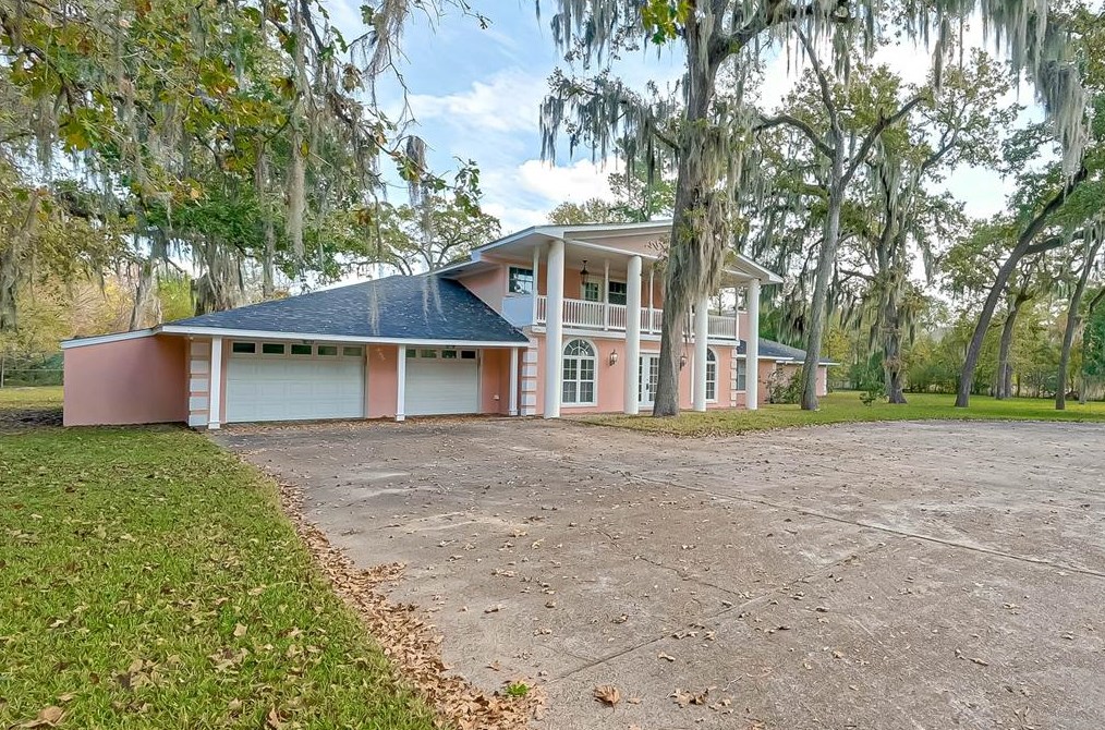 17818 Red Oak Dr, Houston, TX 77090-1254