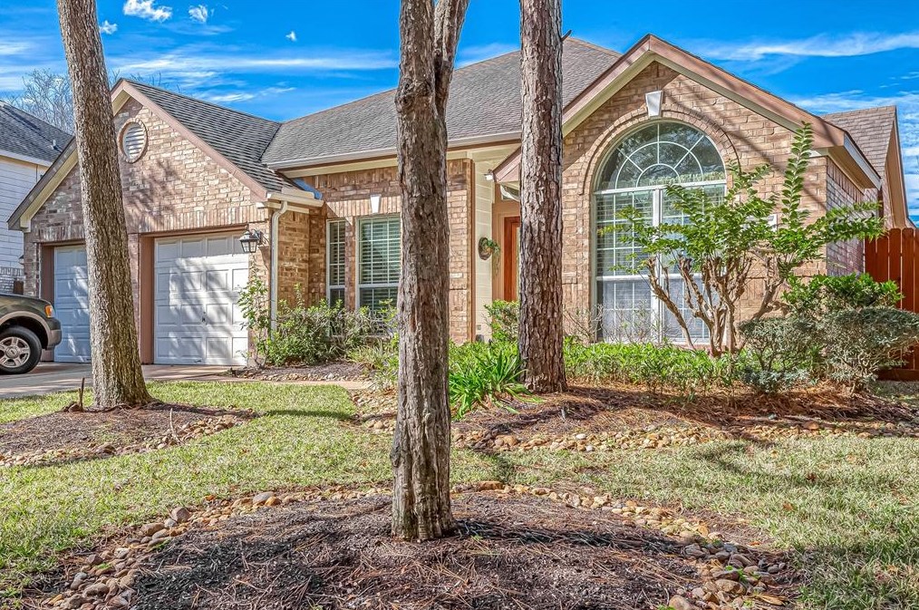 1603 Brazos Gate Dr, Richmond, TX 77469