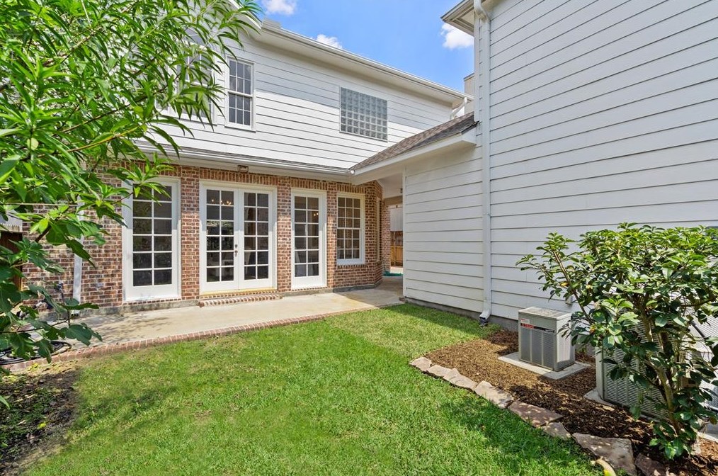 3927 Coleridge St, Houston TX  77005-2725 exterior