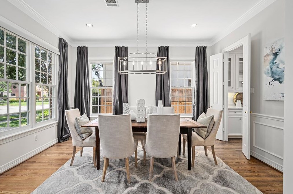 3927 Coleridge St, Houston TX  77005-2835 exterior