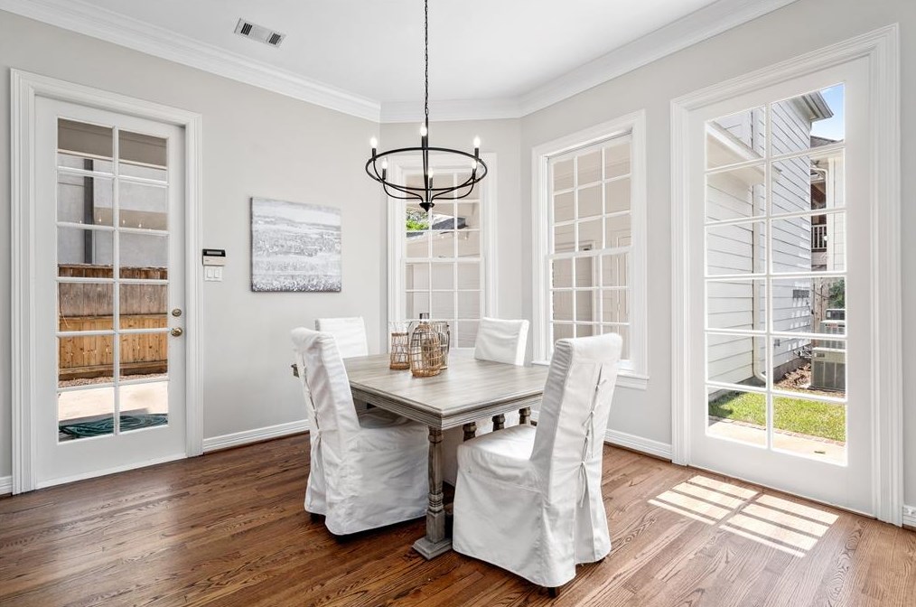 3927 Coleridge St, Houston TX  77005-2725 exterior