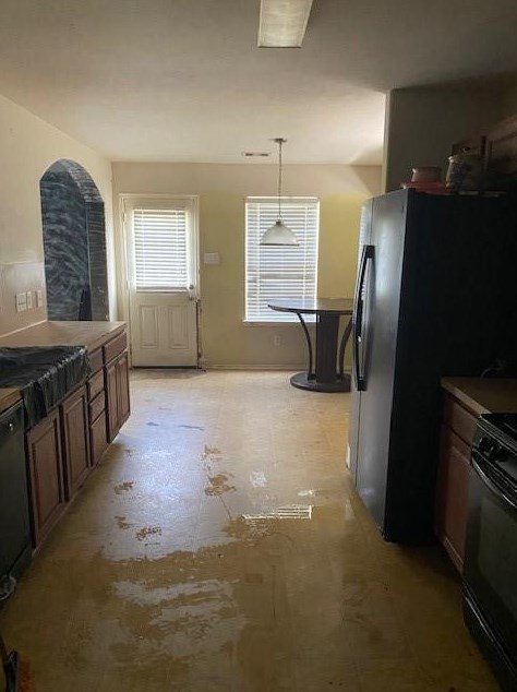 4227 Richmeadow Dr, Houston, TX 77048-5587