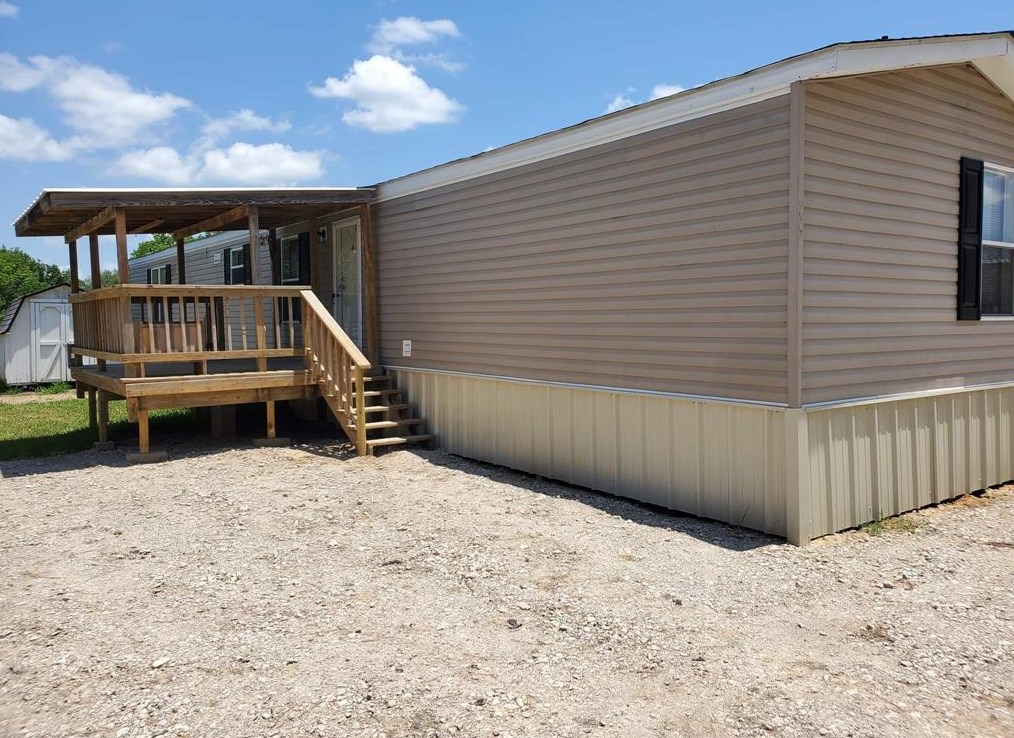 3911 County Road 183, Alvin, TX 77511