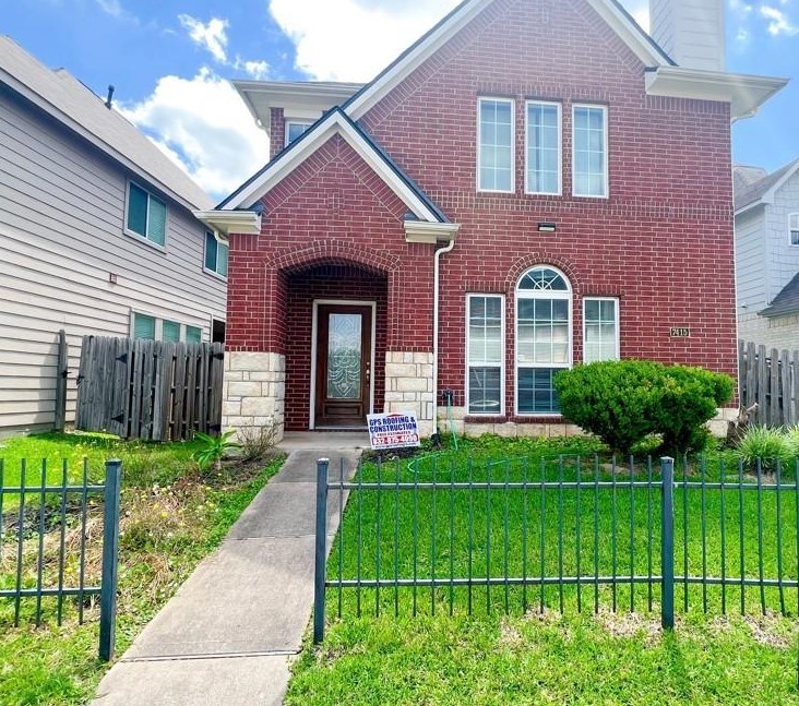 7415 Golden Star Dr, Houston, TX 77083