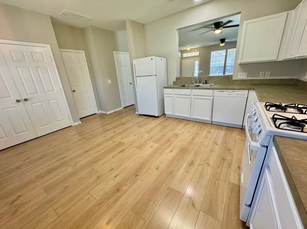 2119 Rustling Trees Way, Spring TX  77373-7680 exterior