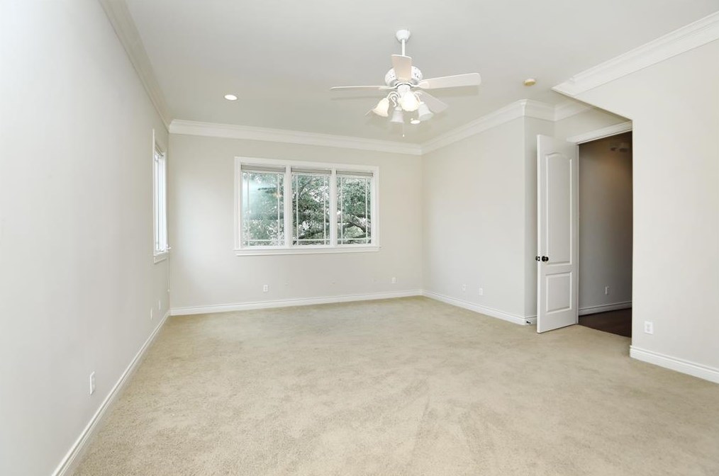 1180 Augusta Dr, Houston TX 77057-3106 exterior