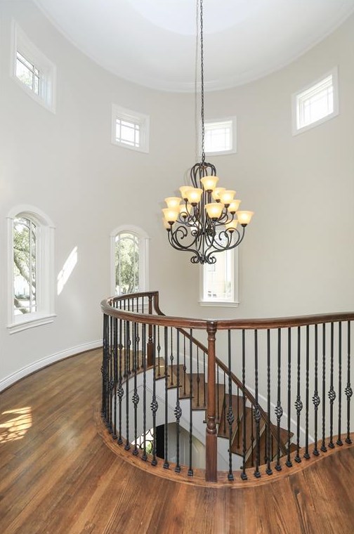 1180 Augusta Dr, Houston TX 77057-3106 exterior