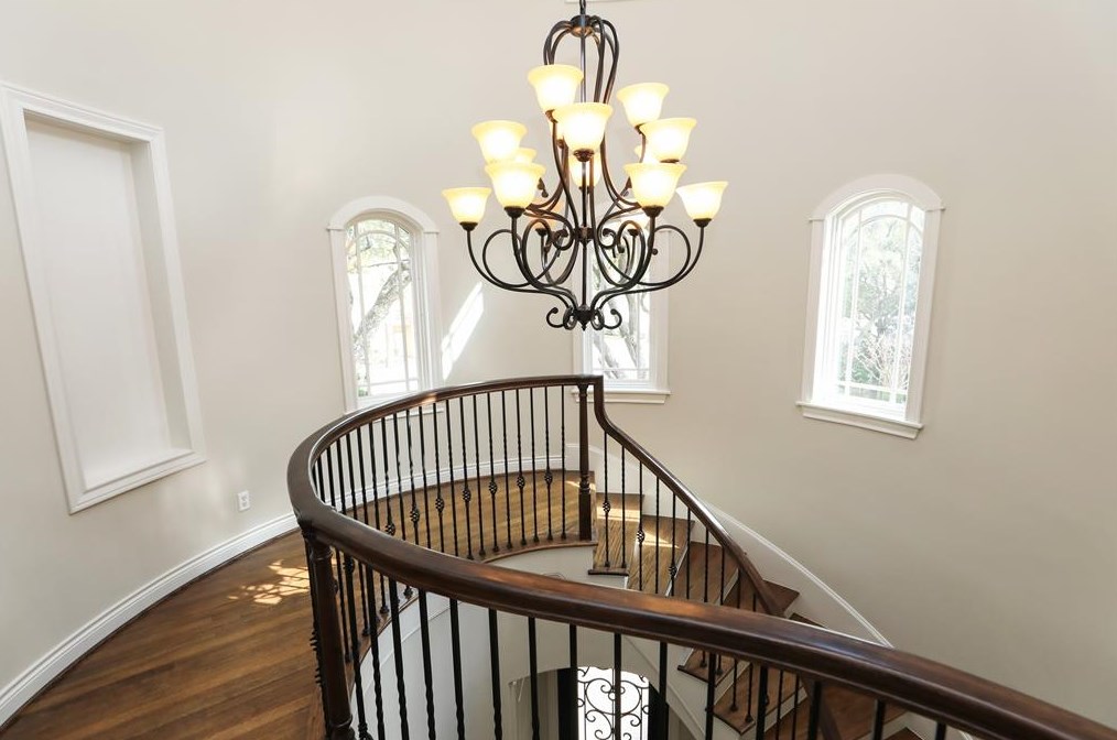 1180 Augusta Dr, Houston TX 77057-3106 exterior