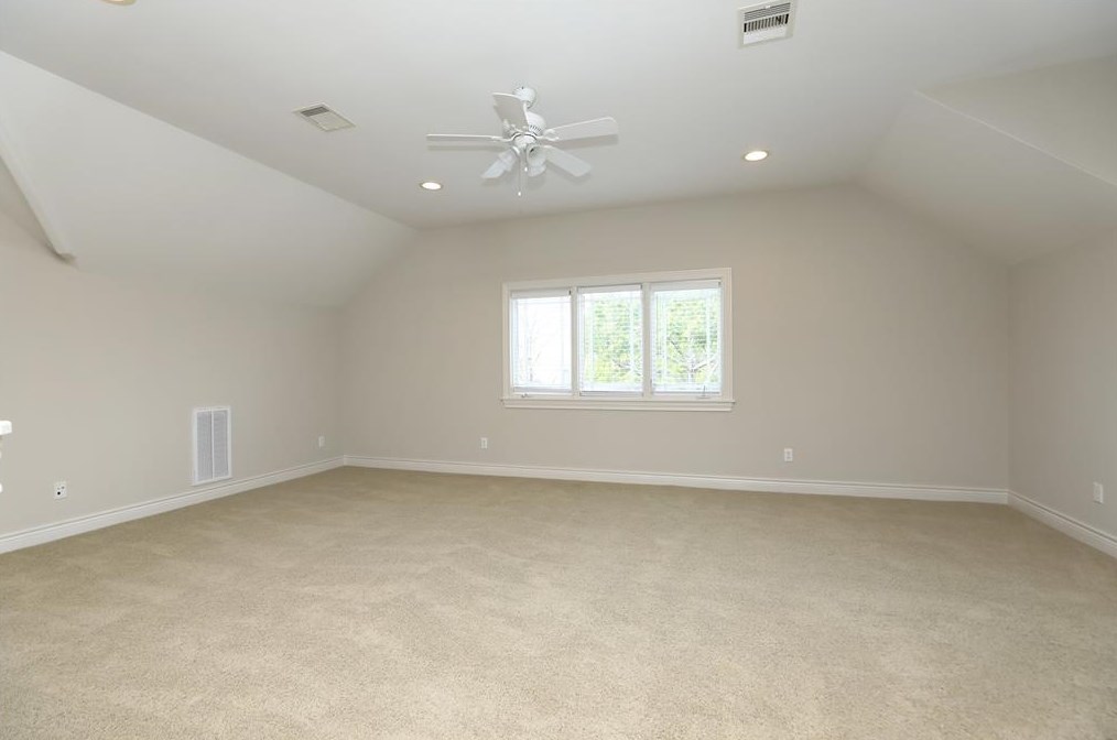 1180 Augusta Dr, Houston TX 77057-3106 exterior