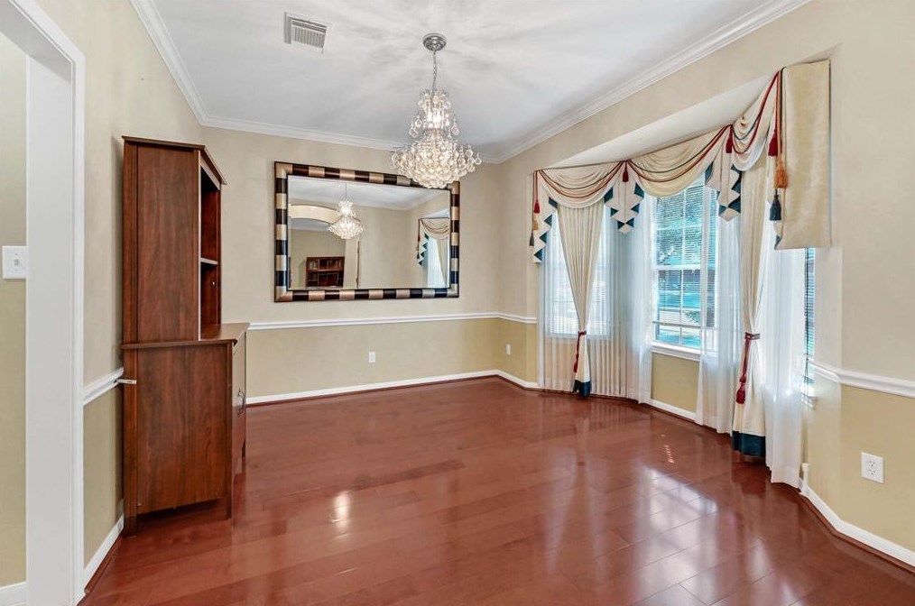 3230 Shadywind Dr, Houston TX  77082-2330 exterior