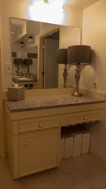 3711 Ledgestone Dr, Houston TX  77059-6525 exterior