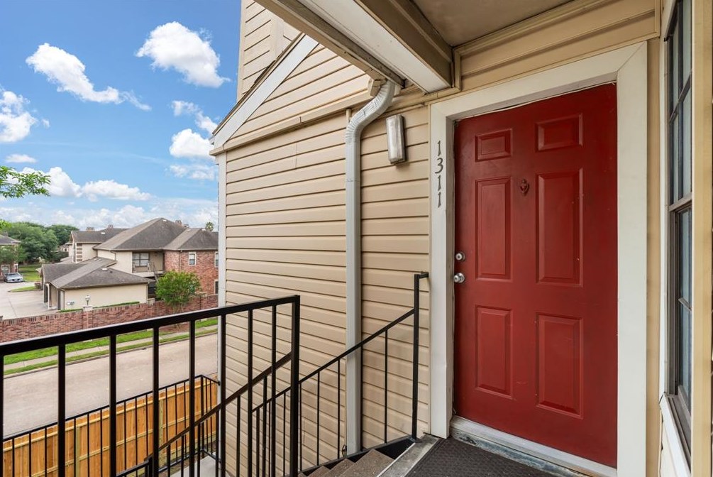 2750 Holly Hall St #1311, Houston, TX 77054