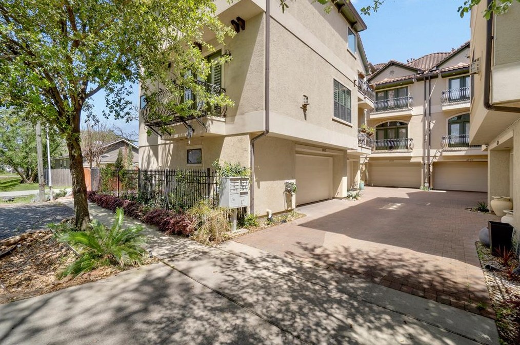 1602 Fowler St, Houston, TX 77007