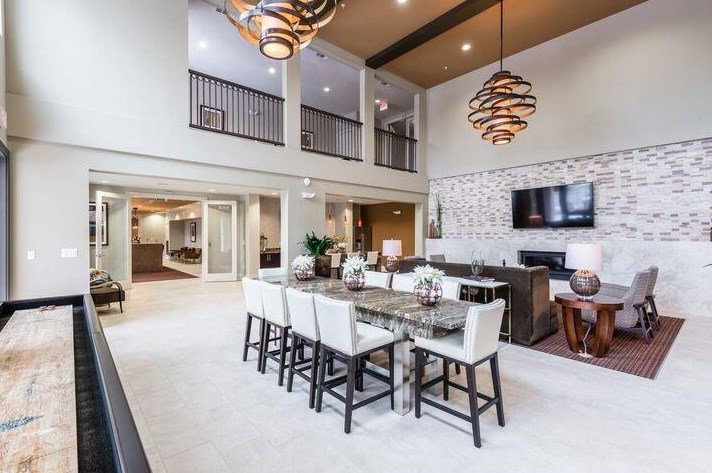 807 S Post Oak Ln #2205, Houston, TX 77056