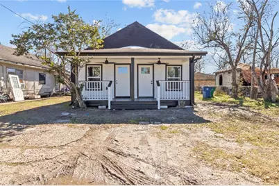 425 W Cedar Street #A and B, Angleton, TX 77515 - Photo 1