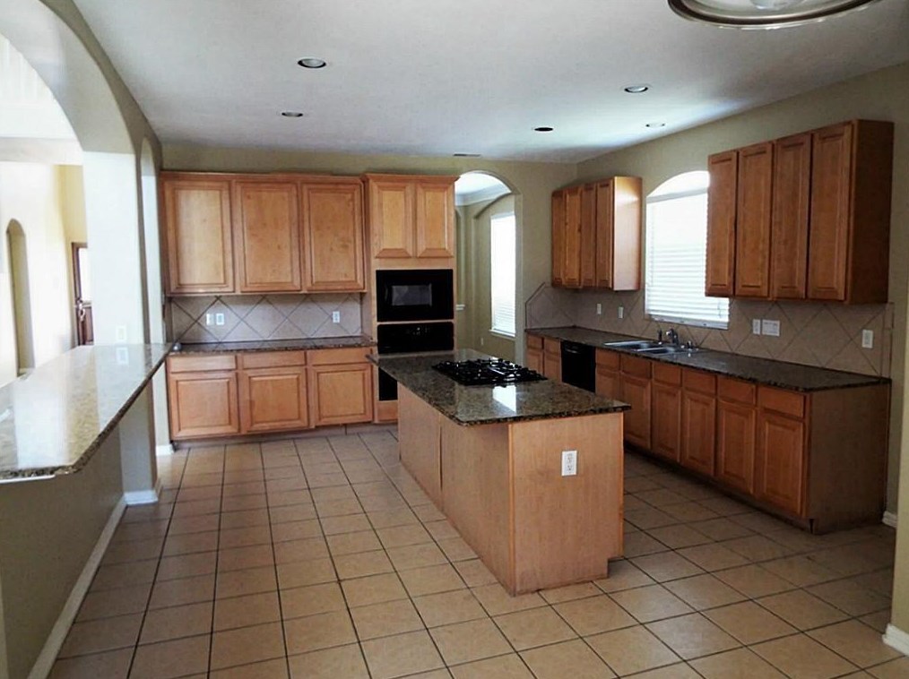 8130 Edenwood Dr, Spring TX  77389-4100 exterior