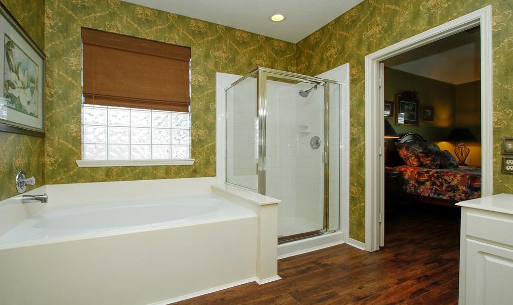 9823 Villa Dr, Houston TX  77061-2753 exterior