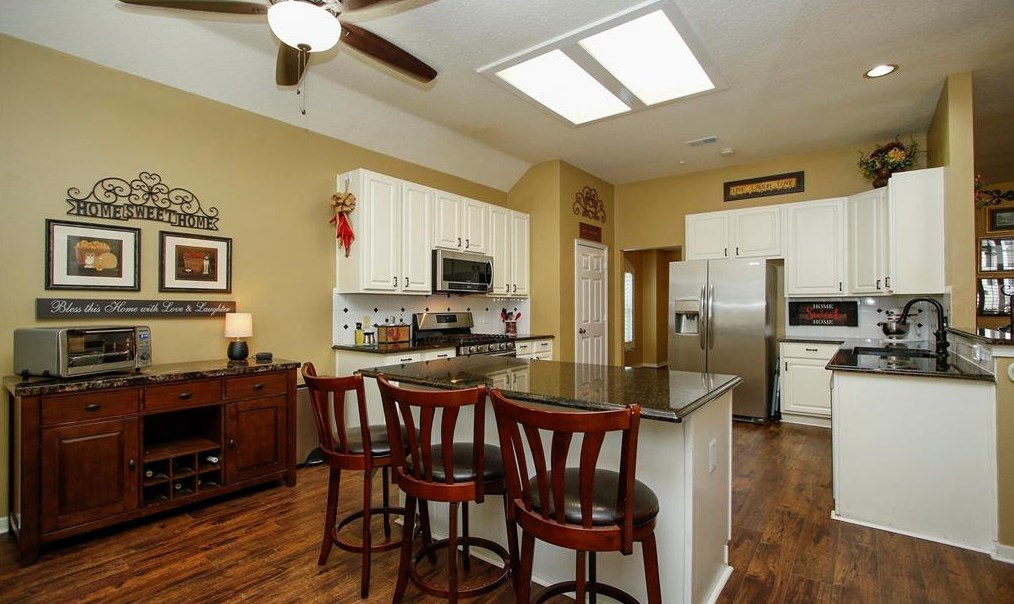 9823 Villa Dr, Houston TX  77061-2753 exterior