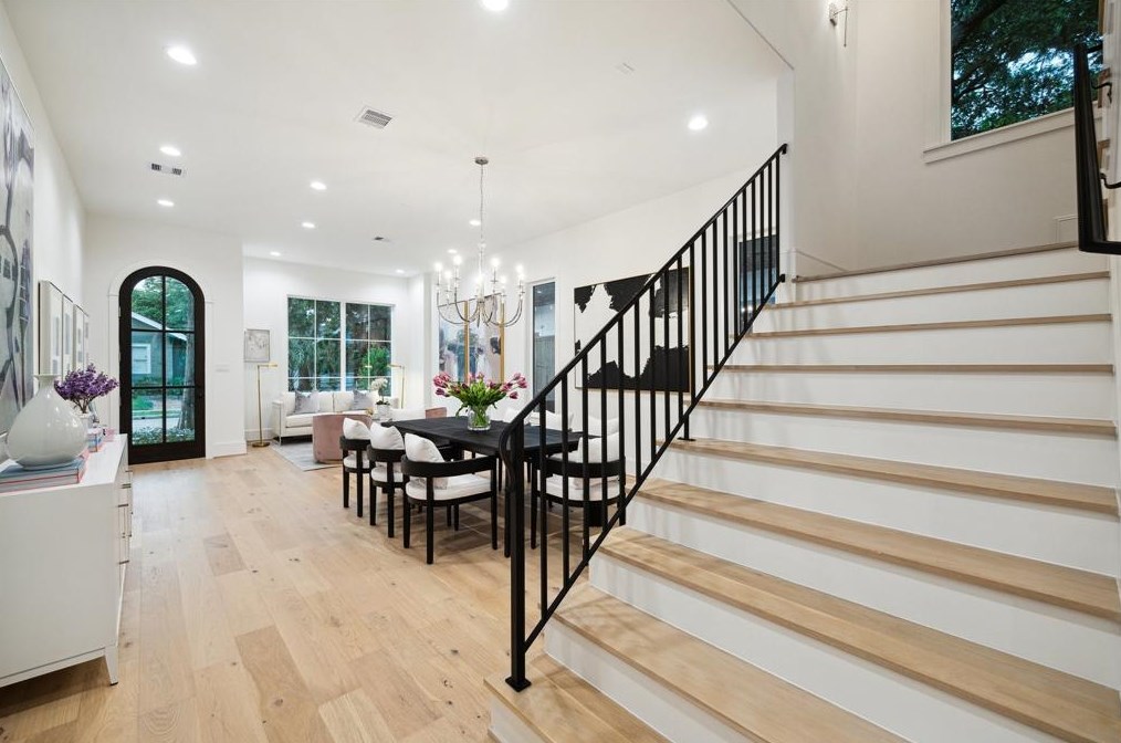 1119 Willard St, Houston TX  77006-1348 exterior