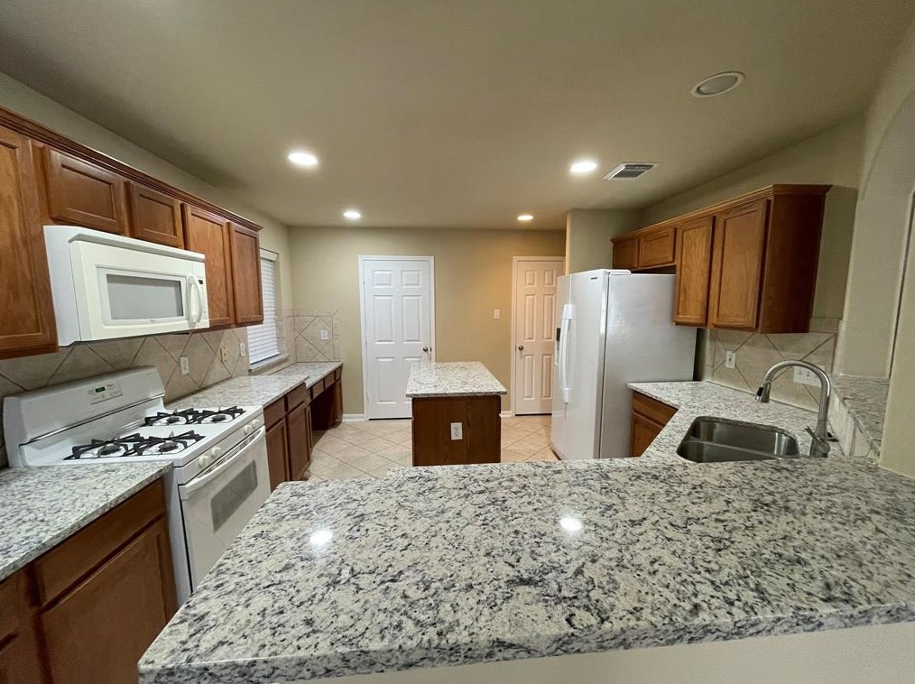 21419 Hannover Pines Dr, Spring TX  77388-4183 exterior