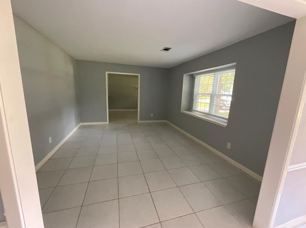 6307 Ash Oak Dr, Houston, TX 77091-2701
