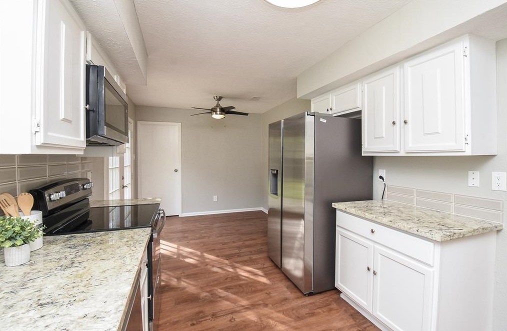 4 Basal Briar Ct, Spring TX  77381-2852 exterior