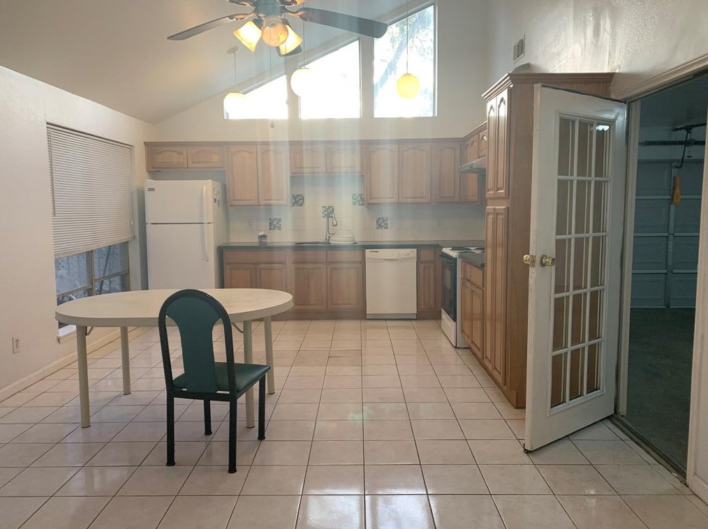 4231 Sun Meadow Dr, Houston TX  77072-1454 exterior