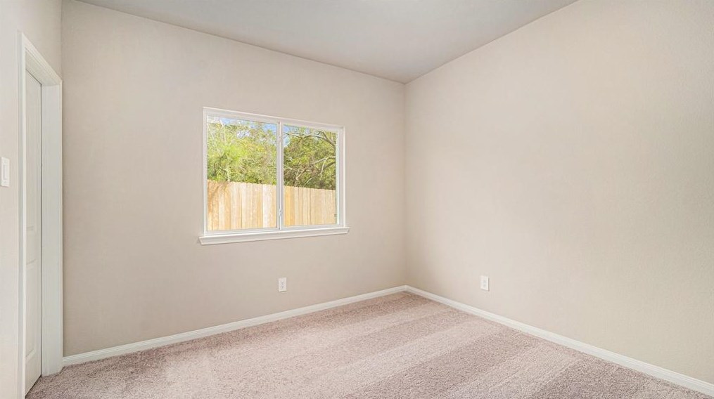855 Waukegan Rd, Conroe TX  77306-6828 exterior