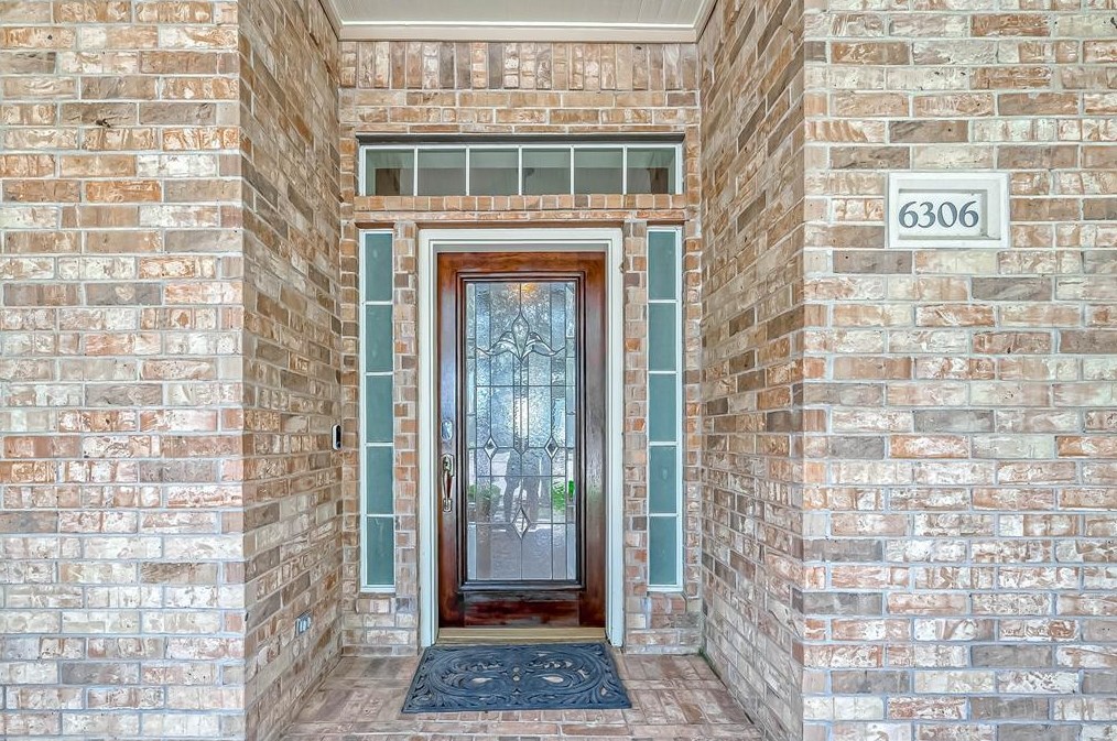 6306 Aspen Cove Ct, Sugar Land TX  77479-5614 exterior