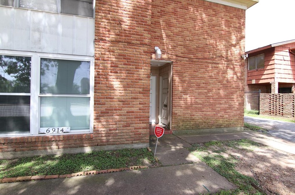 6914 Fondren Rd #b, Houston, TX 77036