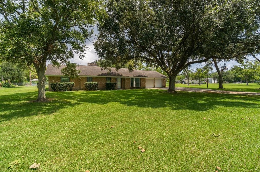 5135 Avenue O, Santa Fe, TX 77510