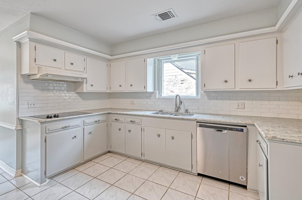 11210 Ash Crk Dr, Houston TX  exterior