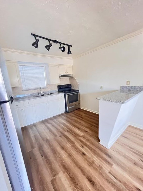 911 Byrne St #3, Houston, TX 77009