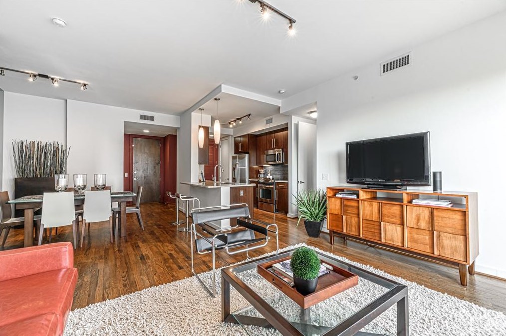5353 Fannin St #2613, Houston, TX 77004