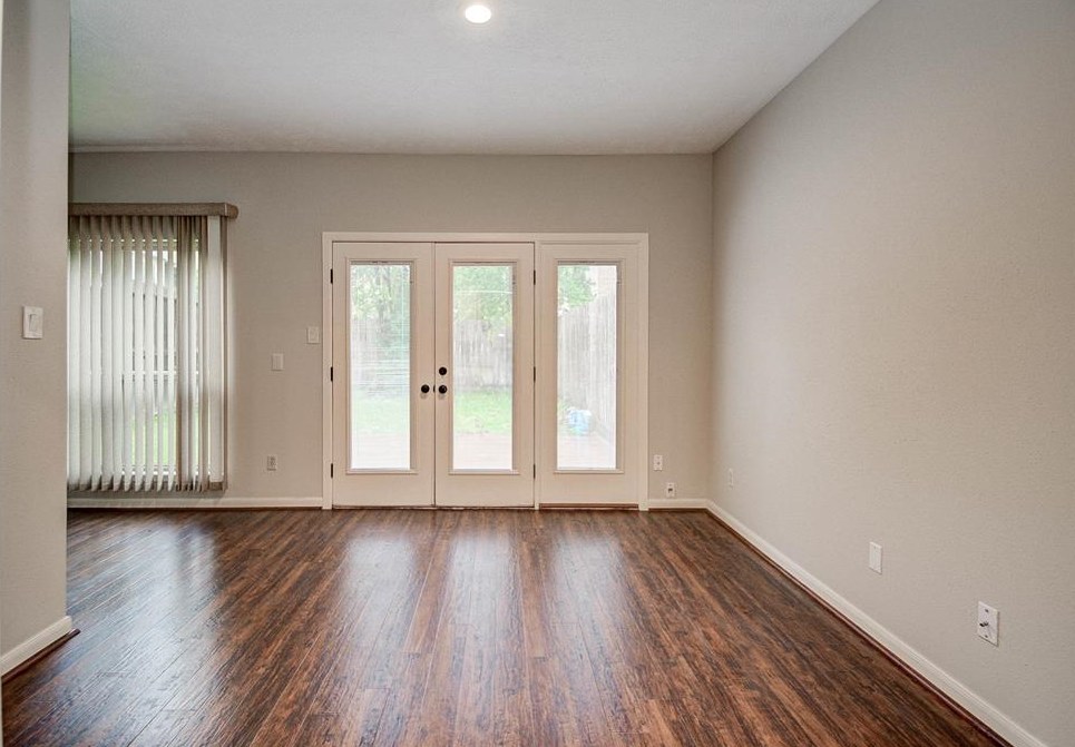 218 Asbury St, Houston TX  77007-8147 exterior