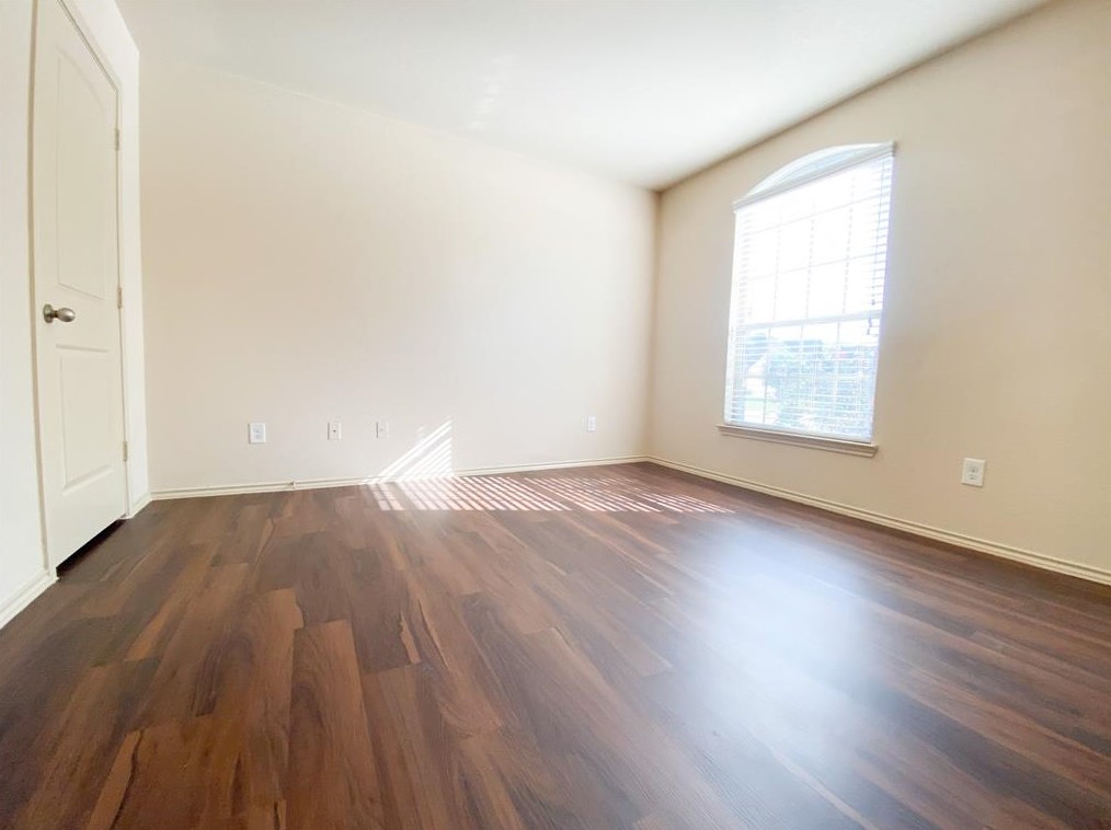 21687 Horseshoe Dr, Porter, TX 77365