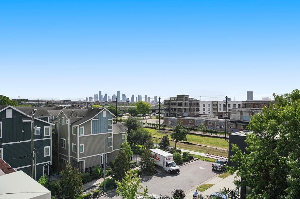 713 Nicholson St, Houston TX  77007-1438 exterior