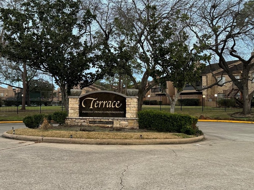 10555 Turtlewood Ct Unit 2115, Houston, TX 77072